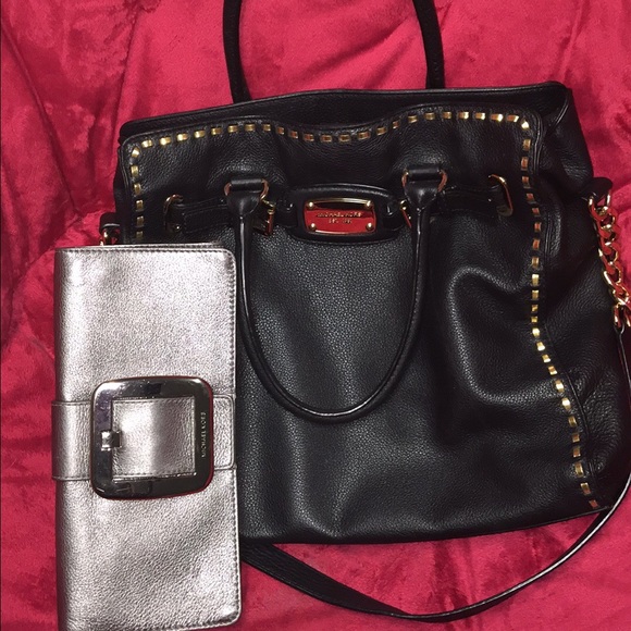 Michael Kors silver clutch/wallet. Gorgeous!!! - Picture 4 of 4