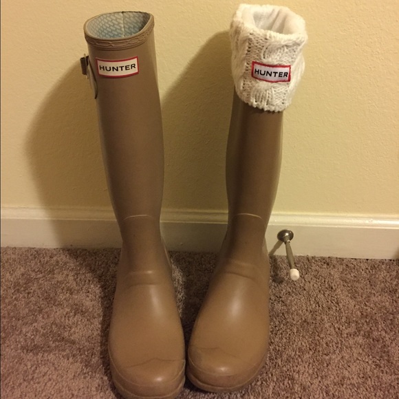 Tall Hunter Rain Boots with cable knit socks!