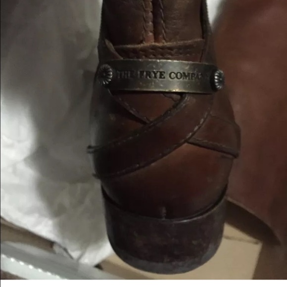 Frye Lindsay Plate Distressed Riding boot Cognac 9 - Picture 3 of 4