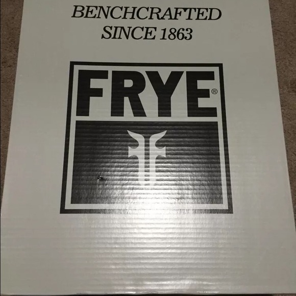 Frye Lindsay Plate Distressed Riding boot Cognac 9 - Picture 4 of 4