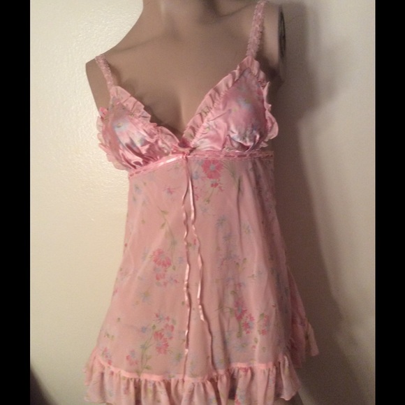 NWT $48 Victoria's Secret  Baby doll lingerie-XS