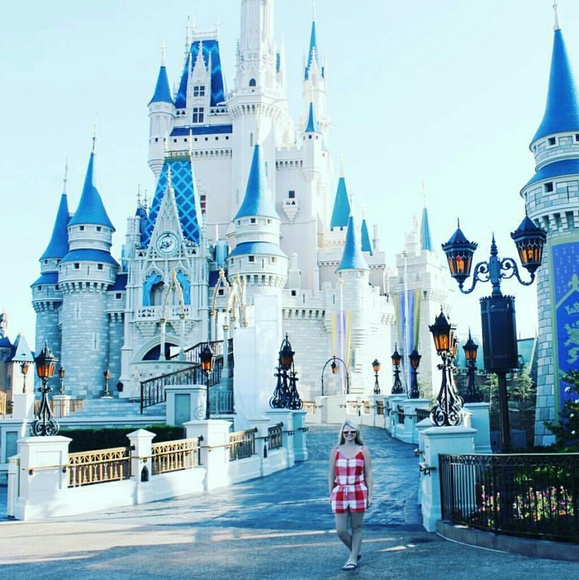 Meet your Posher - Picture 3 of 4