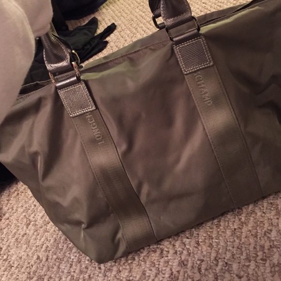 Nylon Longchamp Bag!!! - Picture 2 of 4