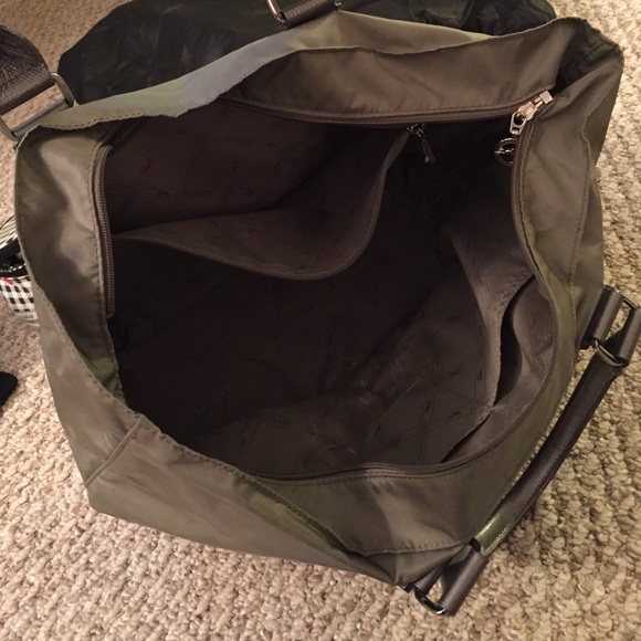 Nylon Longchamp Bag!!! - Picture 3 of 4