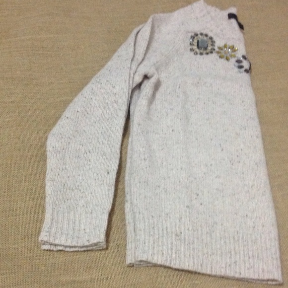 Sweater - Picture 3 of 4