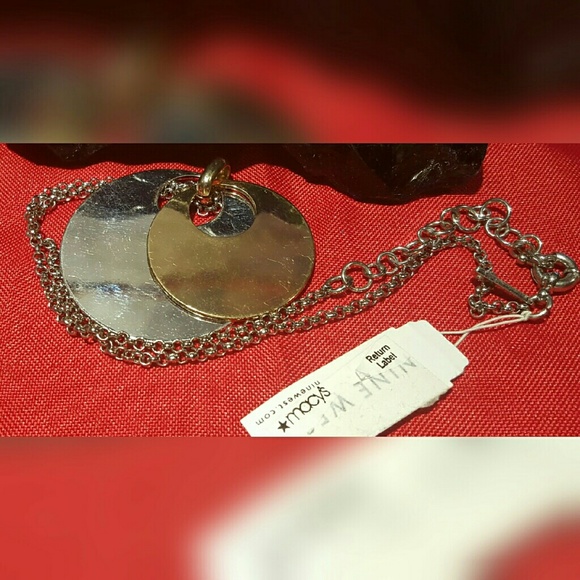 NINE WEST SILVERTONE & GOLDTONE PENDANT NECKLACE - Picture 2 of 4