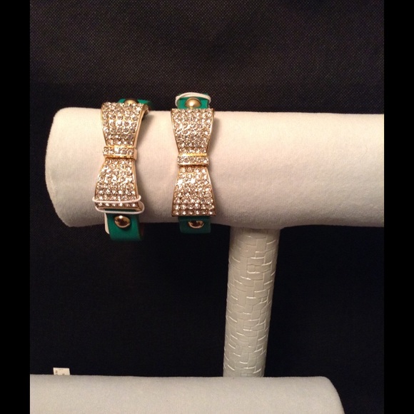 Bow Bracelet
