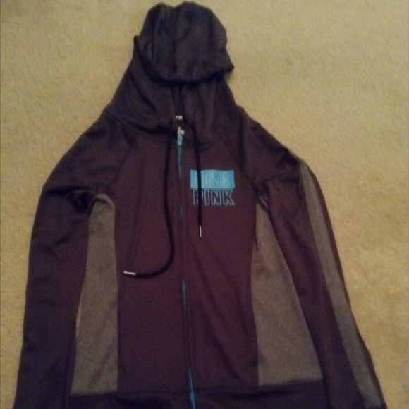 Pinks Sweater - Picture 3 of 3