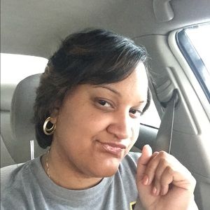 Meet your Posher, Courtney