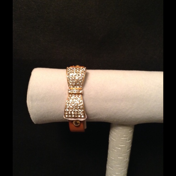 Bow Bracelet