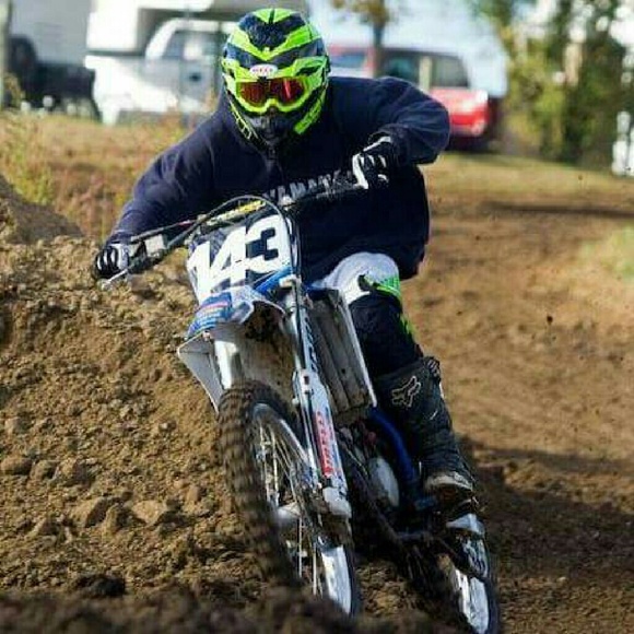 Meet your Posher, Justin - Picture 3 of 4