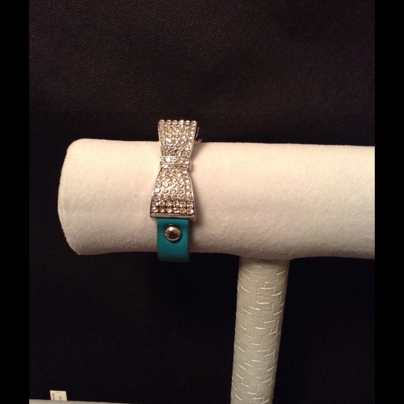 Bow Bracelet