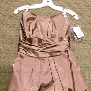 Sz. 8 David's Bridal strapless dress in Latte