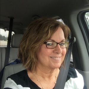 Meet your Posher, Gayle