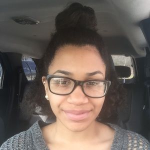 Meet your Posher, Samone