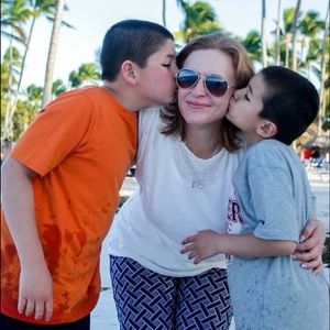 Meet your Posher, Julia