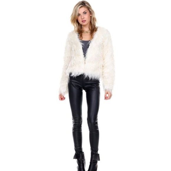 Long sleeve faux fur coat