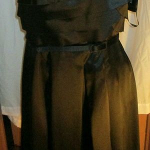 Strapless formal dress