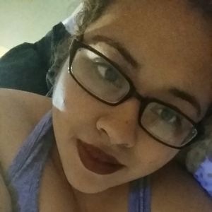 Meet your Posher, Anareli