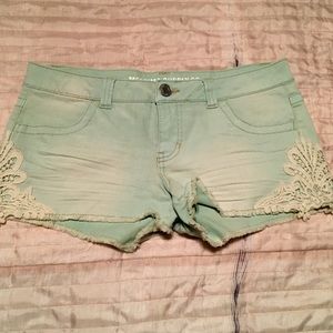 Mint shorts with lace details