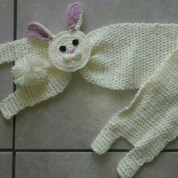 Crochet Bunny Rabbit Scarf - Picture 4 of 4