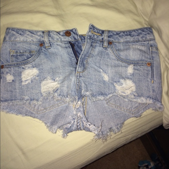 H&M cut off shorts