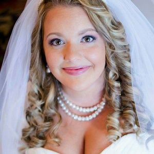 Meet your Posher, Devan