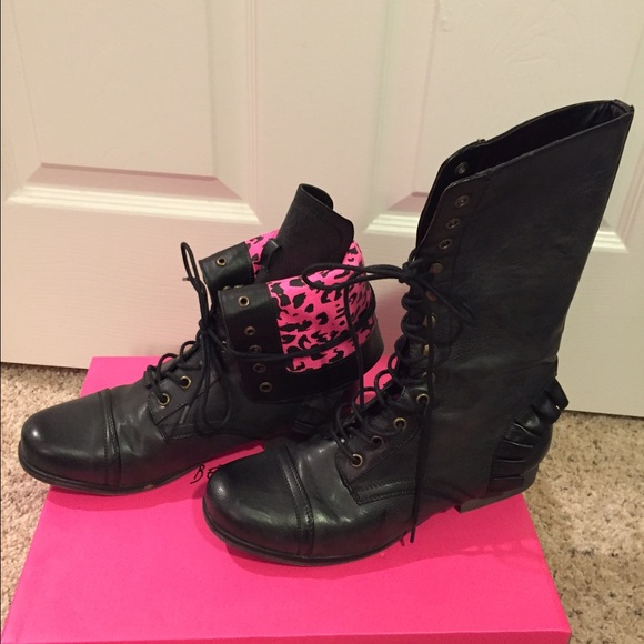 Military style Boots