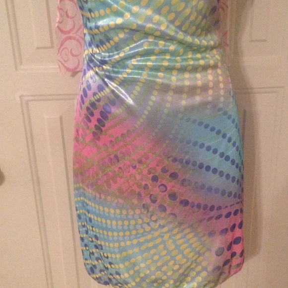 A dress with a story... - Picture 2 of 4