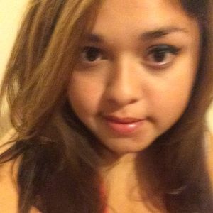 Meet your Posher, Azucena