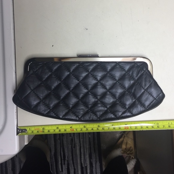 Black Clutch -$7
