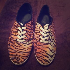 Cheetah Tennis Shoes