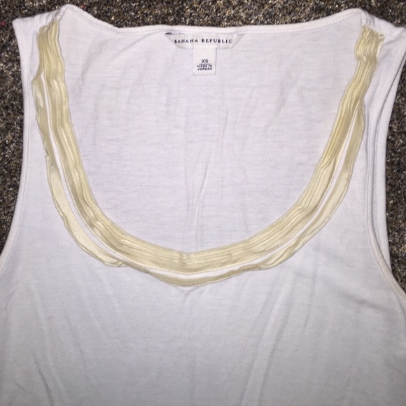 White Banana Republic top - Picture 2 of 2