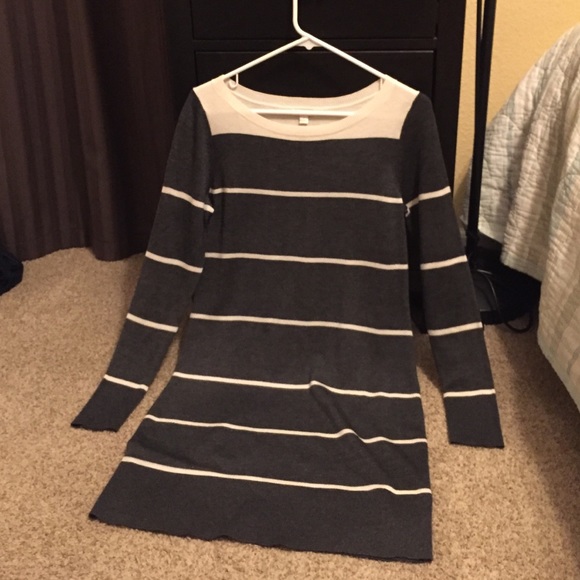 NWT Gap Sweater Dress Never Worn tags attached!! - Picture 1 of 3