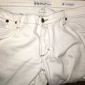 White skinny jeans