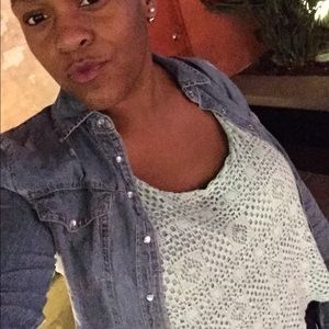 Meet your Posher, Shemayla