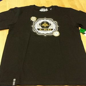 LRG TSHIRT