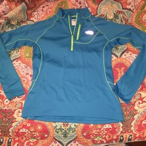 🎉sale🎉North face running shirt