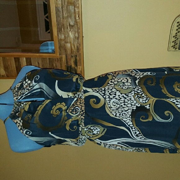 Spaghetti strap blue design dress