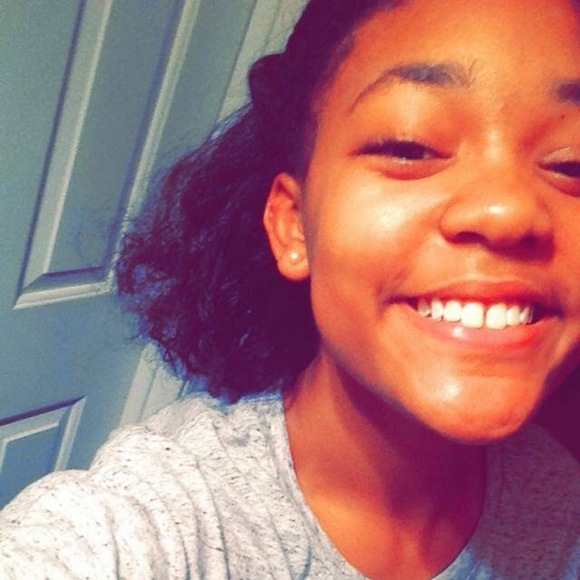 Meet your Posher, Rayeanna - Picture 1 of 1