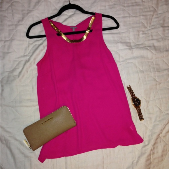 Hot Pink Sleeveless Blouse with Gold Necklace