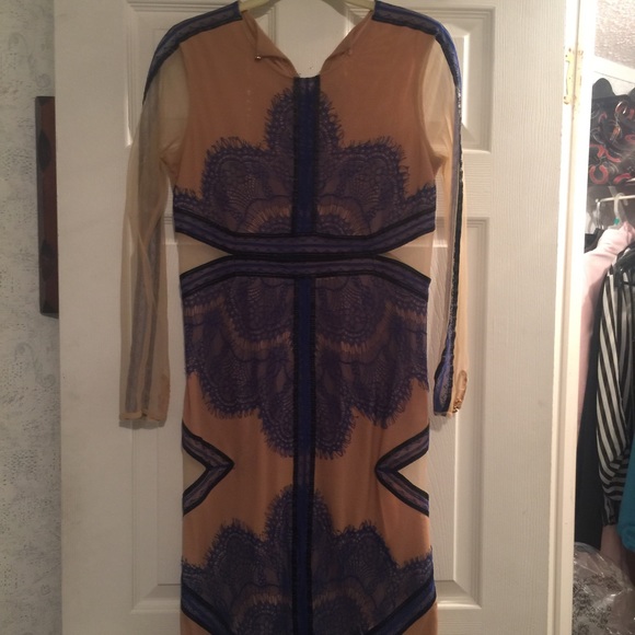 Dress - Picture 3 of 3