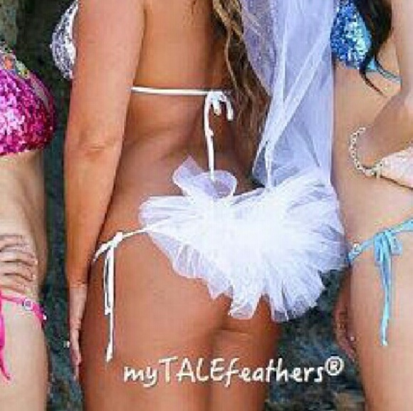 SET: Bling Bride Hair Veil & Booty Veil with Bow - Picture 3 of 4