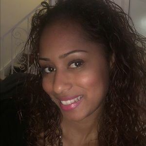 Meet your Posher, Anabel