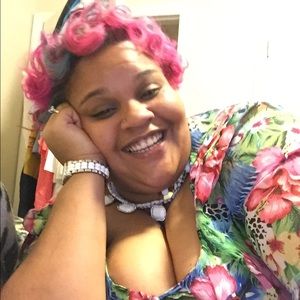 Meet your Posher, Briana