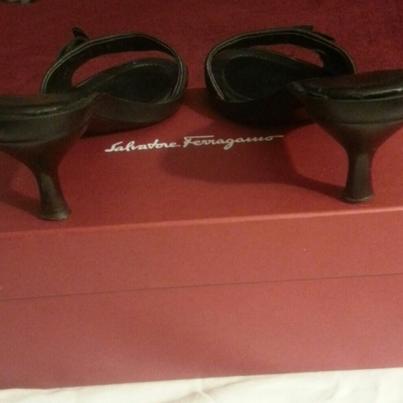 Salvatore Ferragamo Tanja - Picture 2 of 3