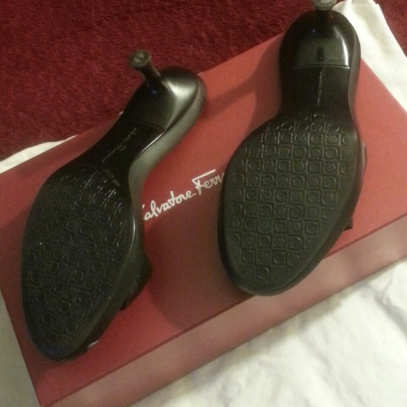 Salvatore Ferragamo Tanja - Picture 3 of 3