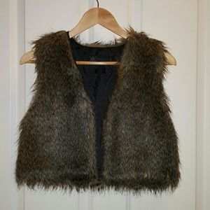 Fur vest