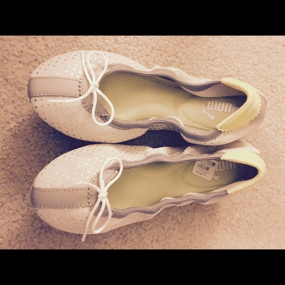 Puma Kitara Polka Dot Shoes in Moonbeam, sz 8