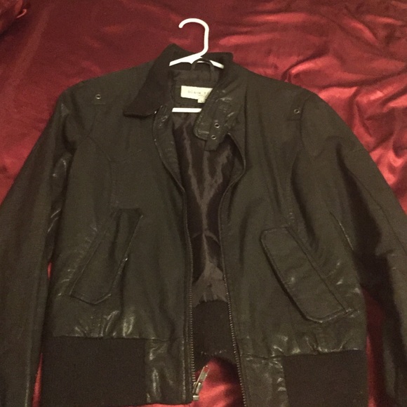 Black leather jacket - Picture 1 of 2
